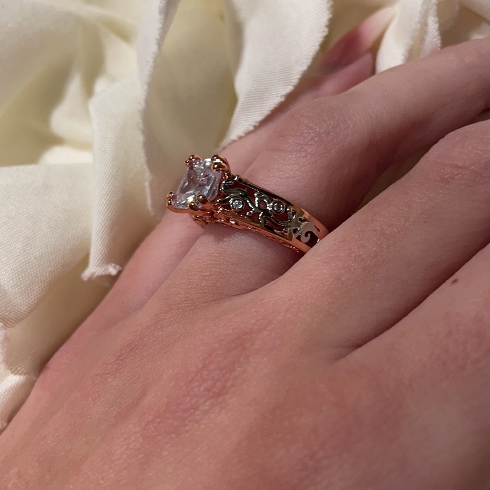 Princess Cut  Zircon Rose Gold Filled flower ring - Picture 4 of 8